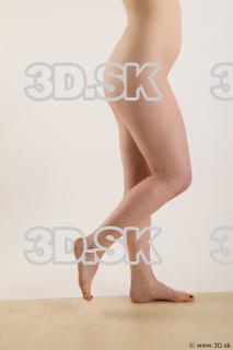 Leg flexing reference of nude Hazel 0005